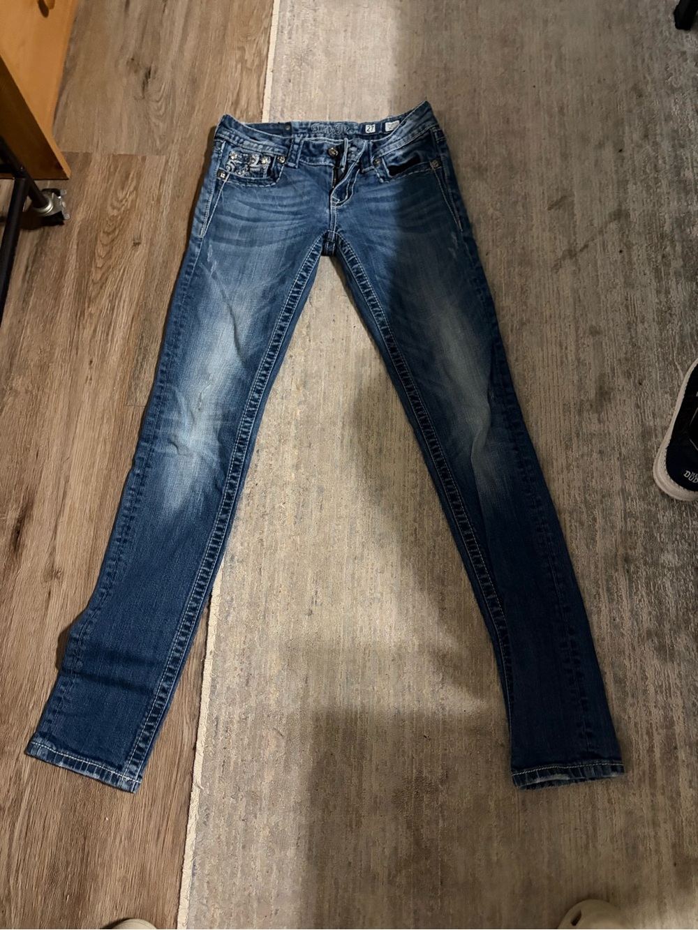 Miss Me Skinny Jeans in Medium Blue Wash
